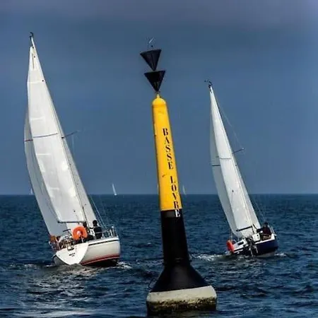 Ботель Maitys, Voilier A Quai